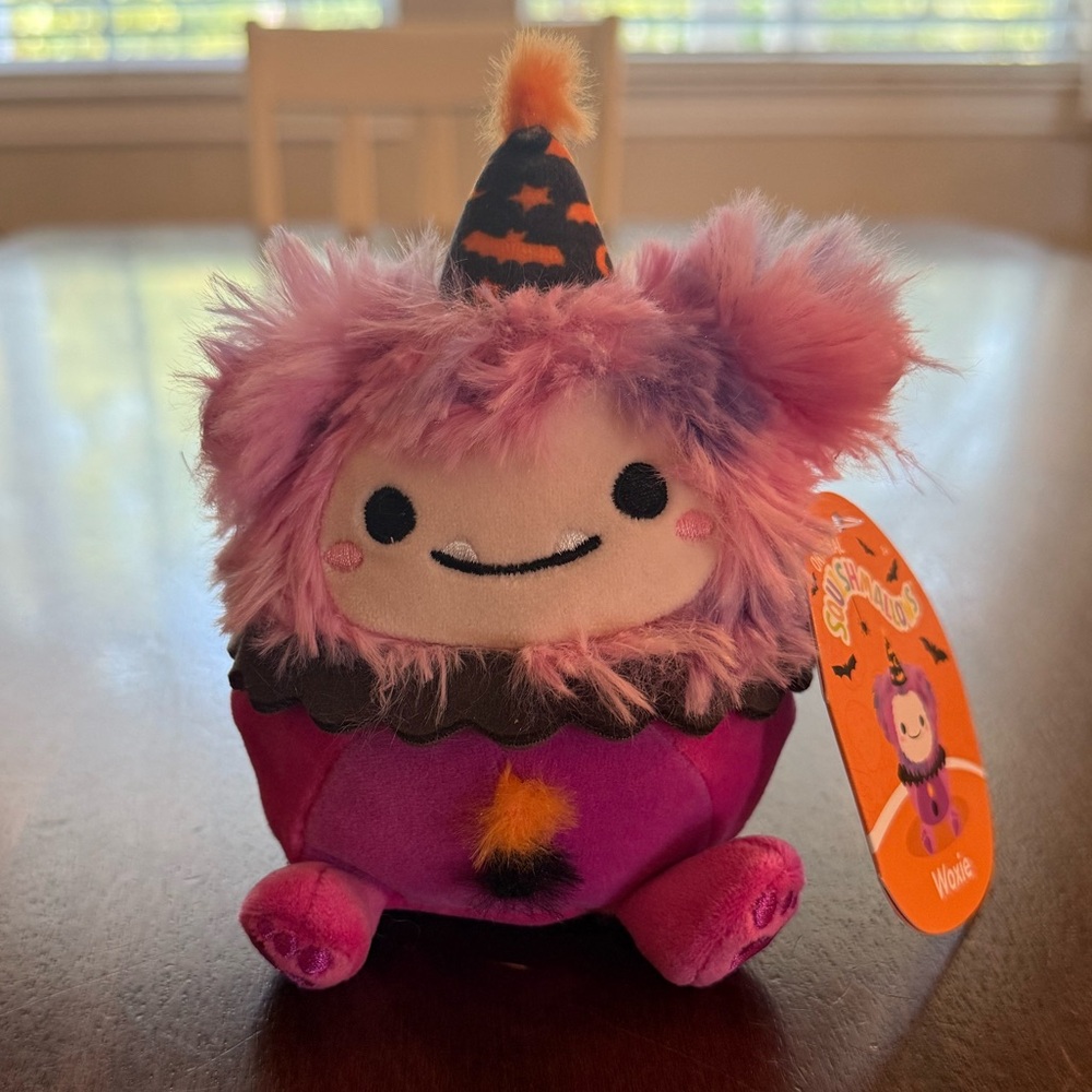 NWT 4.5” Woxie the Bigfoot clown Halloween Squishmallow